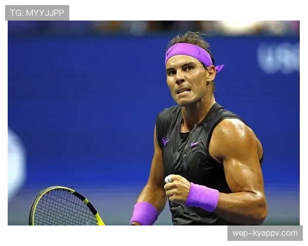 假设纳达尔突然上热搜，大家会追他泳池派对照还是那双穿到快散架的训练鞋