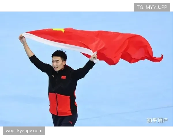 如果高亭宇混进明星夜店，别人盯金牌我盯他掏出那张卡的手